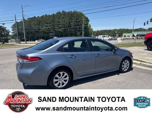 Used 2024 Toyota Corolla LE FWD image 3