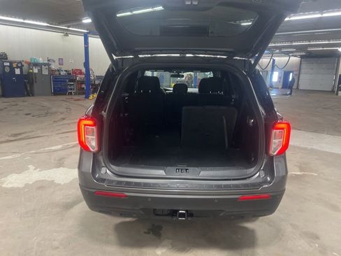 Used 2020 Ford Explorer XLT w/ Class III Trailer Tow Package image 12