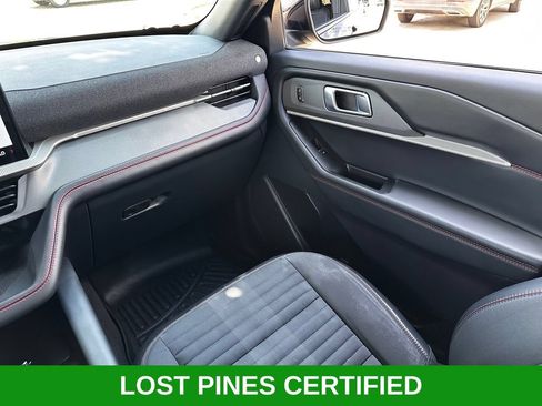 Used 2025 Ford Explorer ST-Line RWD image 33