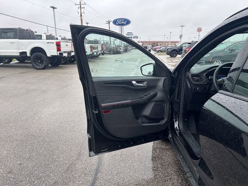 Used 2024 Ford Escape ST-Line w/ Tech Pack #1 image 12