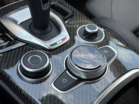 Used 2023 Alfa Romeo Stelvio Quadrifoglio w/ Active Assist Plus Package AWD/4WD image 28