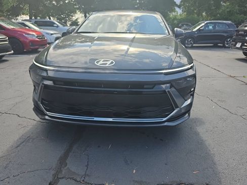 Used 2025 Hyundai Sonata SEL FWD image 2