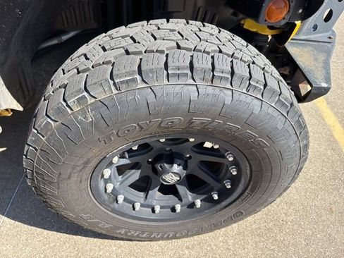 Used 2015 Jeep Wrangler Unlimited Sport w/ Quick Order Package 24S AWD/4WD image 12