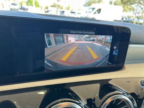 Used 2021 Mercedes-Benz A 220 image 9