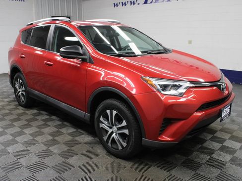 Used 2016 Toyota RAV4 LE AWD/4WD image 3