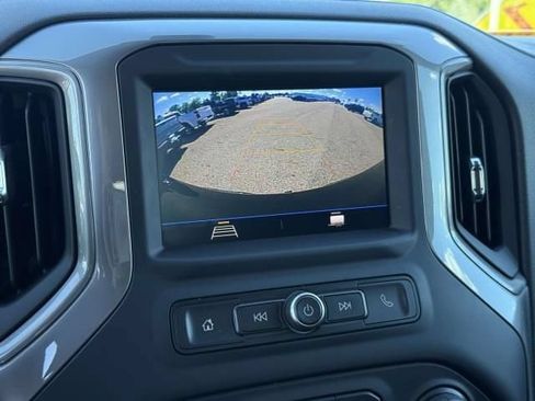 Used 2021 Chevrolet Silverado 1500 Custom Trail Boss w/ LPO, Dark Essentials Package AWD/4WD image 23