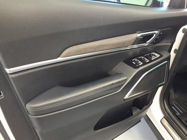 Used 2022 Kia Telluride SX w/ Towing Package FWD image 11