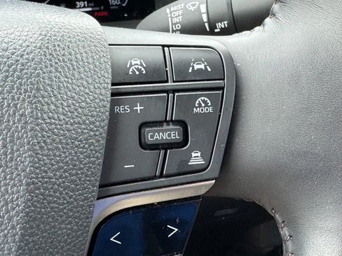 Used 2026 Toyota Camry XLE FWD image 27