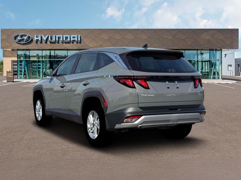 New 2026 Hyundai Tucson SE image 5