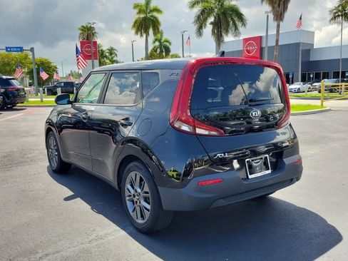 Used 2021 Kia Soul S FWD image 6