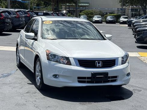 Used 2009 Honda Accord EX-L image 3