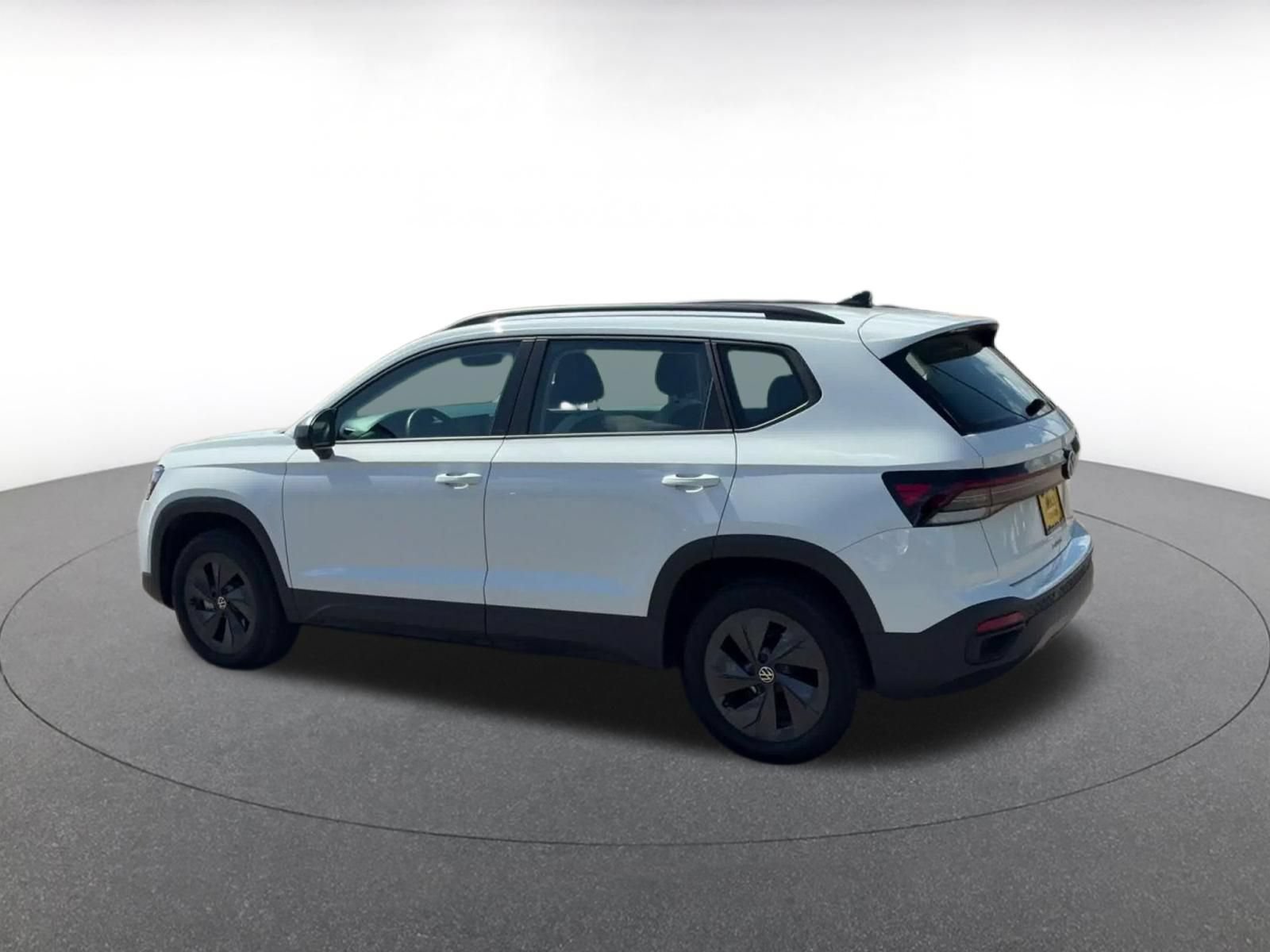 Used 2026 Volkswagen Taos S FWD image 9