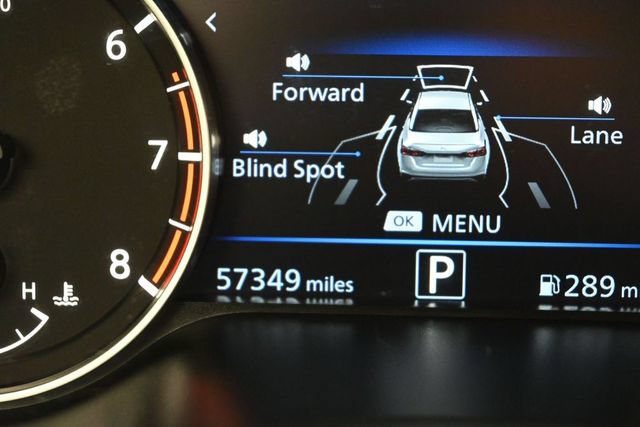 Used 2025 Nissan Altima 2.5 SV FWD image 13