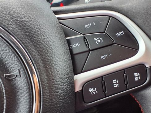 Used 2021 Jeep Compass Trailhawk image 21