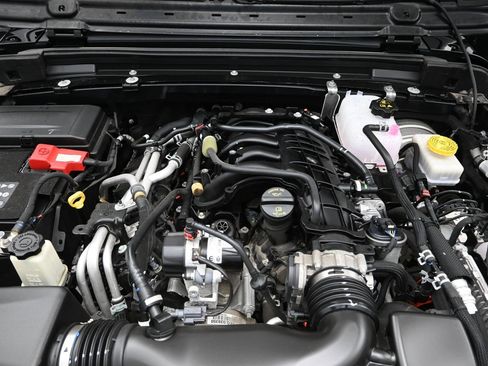 Used 2022 Jeep Wrangler Unlimited Sport AWD/4WD image 18