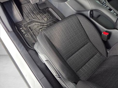 New 2026 Honda HR-V LX image 4