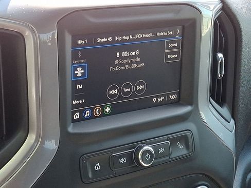 Used 2022 Chevrolet Silverado 1500 W/T w/ WT Convenience Package AWD/4WD image 18