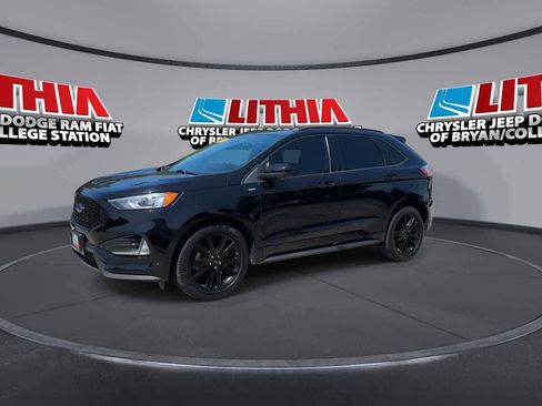Used 2022 Ford Edge ST-Line w/ Class II Trailer Tow Package image 4