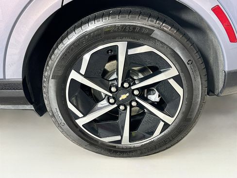 Used 2024 Chevrolet Equinox EV LT image 11