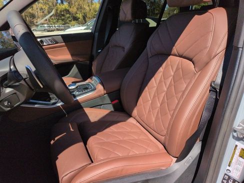 New 2026 BMW X5 M60i image 4