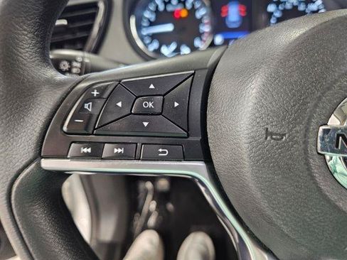 Used 2020 Nissan Rogue S AWD/4WD image 12