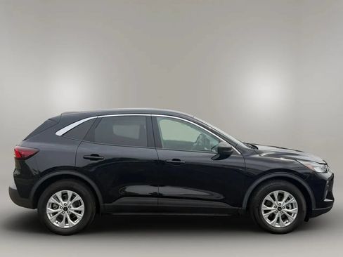 Used 2023 Ford Escape Active w/ Tech Pack #1 FWD image 8