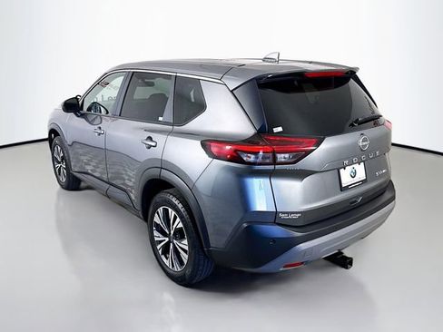 Used 2023 Nissan Rogue SV image 5