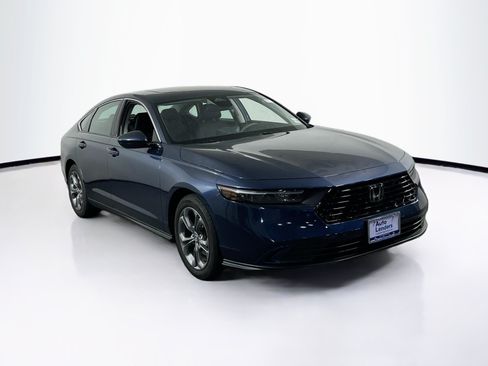 Used 2023 Honda Accord EX image 3
