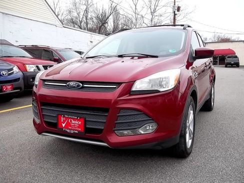 Used 2014 Ford Escape SE w/ Equipment Group 201A image 1