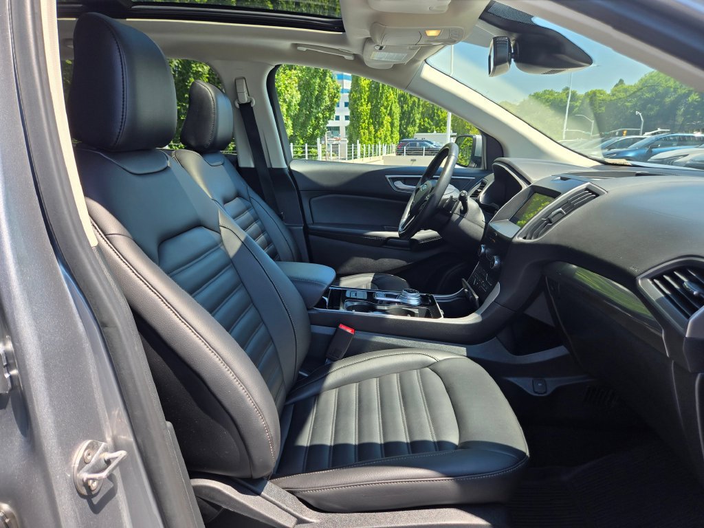 Used 2020 Ford Edge SEL w/ Convenience Package AWD/4WD image 11