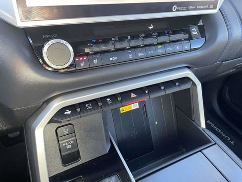Used 2024 Toyota Tundra Platinum image 30