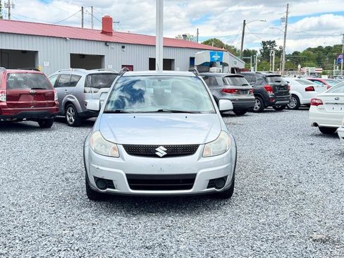 Used 2012 Suzuki SX4 AWD Hatchback image 2