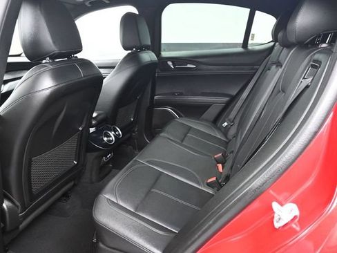 Used 2023 Alfa Romeo Stelvio Sprint AWD/4WD image 11
