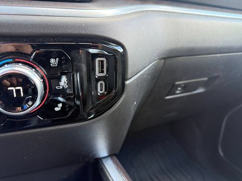 Used 2026 GMC Sierra 1500 SLT AWD/4WD image 24