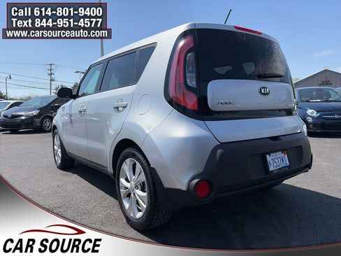 Used 2015 Kia Soul + image 8