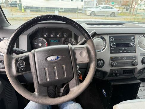 Used 2011 Ford F250 XLT image 38