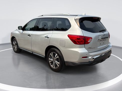 Used 2019 Nissan Pathfinder SV AWD/4WD image 6
