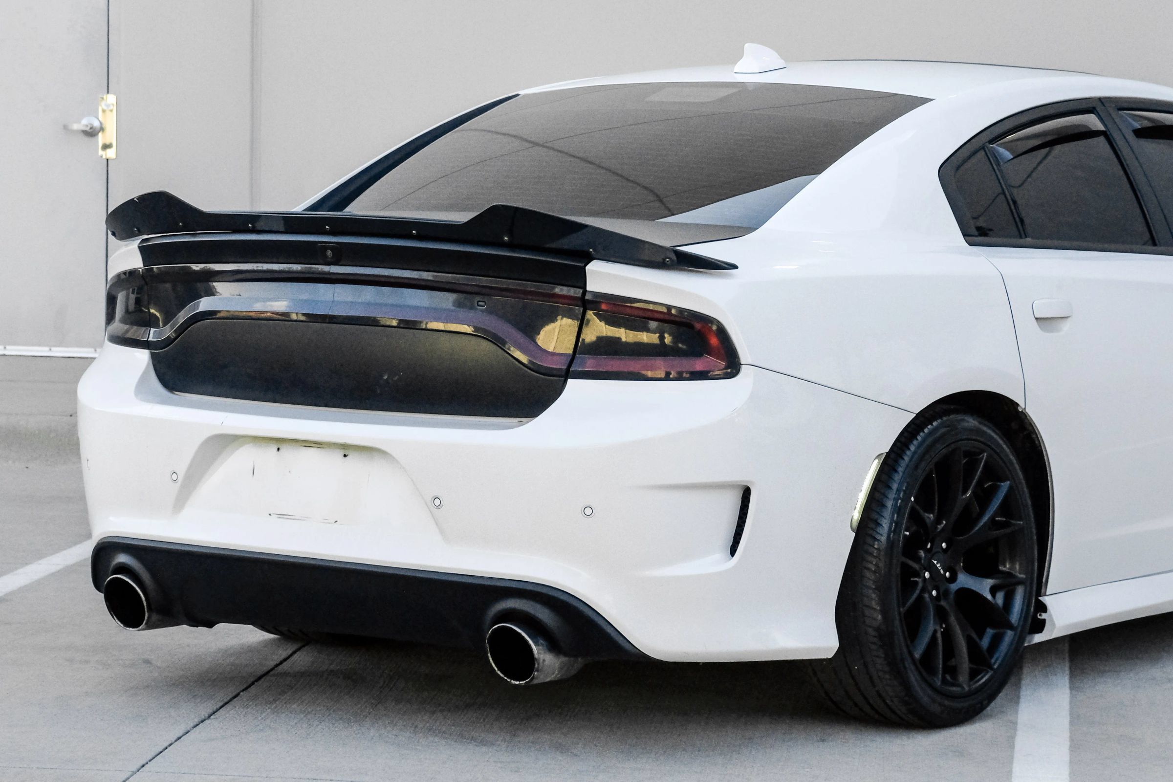 Used 2019 Dodge Charger Scat Pack w/ Navigation & Travel Group RWD image 4