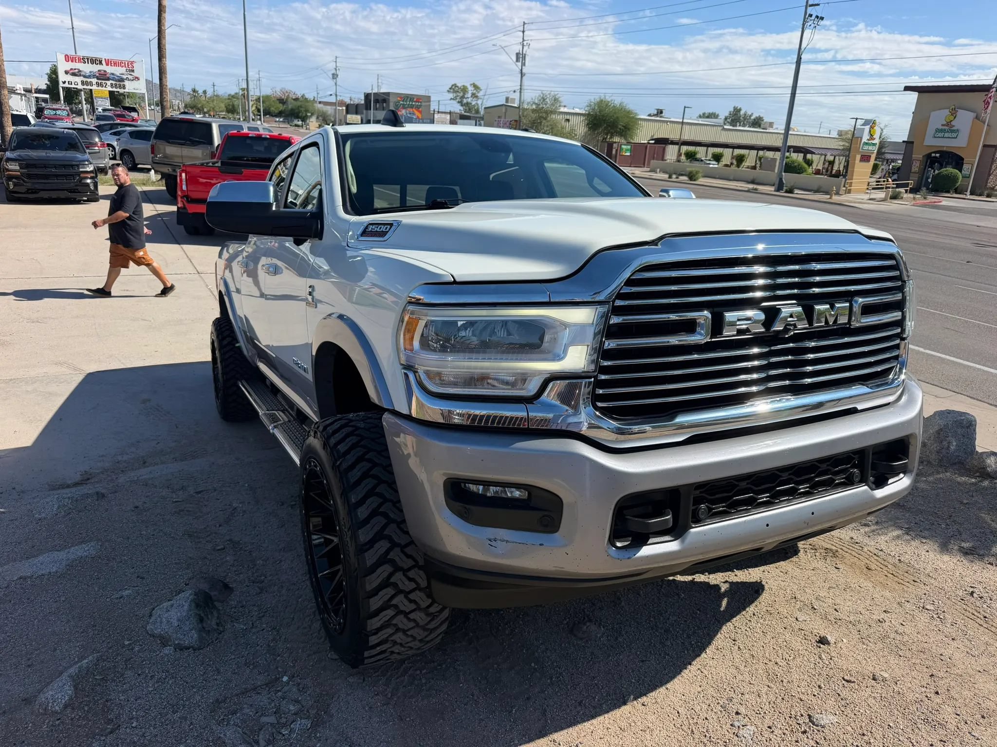Used 2022 RAM 3500 Laramie AWD/4WD image 5