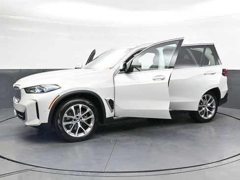 Used 2024 BMW X5 xDrive40i w/ Premium Package AWD/4WD image 78
