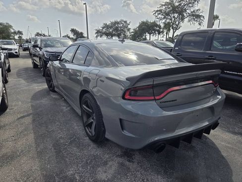 Used 2019 Dodge Charger Scat Pack w/ Plus Group RWD image 4