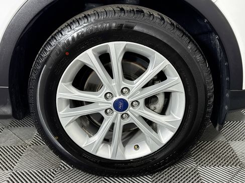 Used 2018 Ford Escape SE w/ Ford Safe & Smart Package image 30