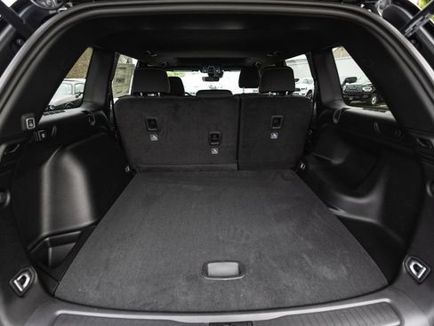 New 2025 Jeep Grand Cherokee Laredo X w/ Luxury Tech Group I AWD/4WD image 31