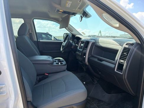 Used 2018 RAM 2500 Tradesman w/ Chrome Appearance Group AWD/4WD image 10