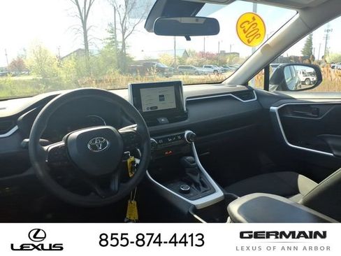Used 2025 Toyota RAV4 LE AWD/4WD image 12