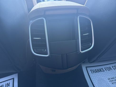 Used 2017 Porsche Cayenne image 22