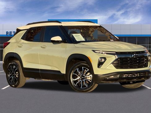 Certified 2024 Chevrolet TrailBlazer ACTIV w/ Convenience Package image 2