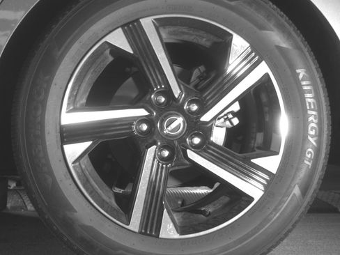 Used 2025 Nissan Sentra SV FWD image 14