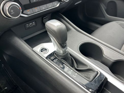 Used 2025 Nissan Altima 2.5 SV image 42