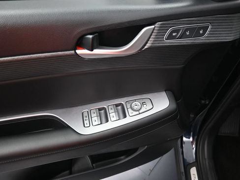Used 2024 Hyundai Palisade Limited FWD image 11